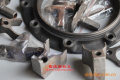 北地ND3313BEZ自卸汽車用的濰柴WP10.300N發動機的配件及大修