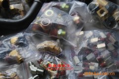 江山神劍HJS3250C自卸汽車用的東風(fēng)汽車dCi340-30發(fā)動(dòng)機(jī)的配件及保養(yǎng)