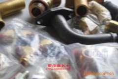 華威馳樂SGZ5250ZFL密封式粉粒物料自卸車用的康明斯C230 20發動機的配件及修理